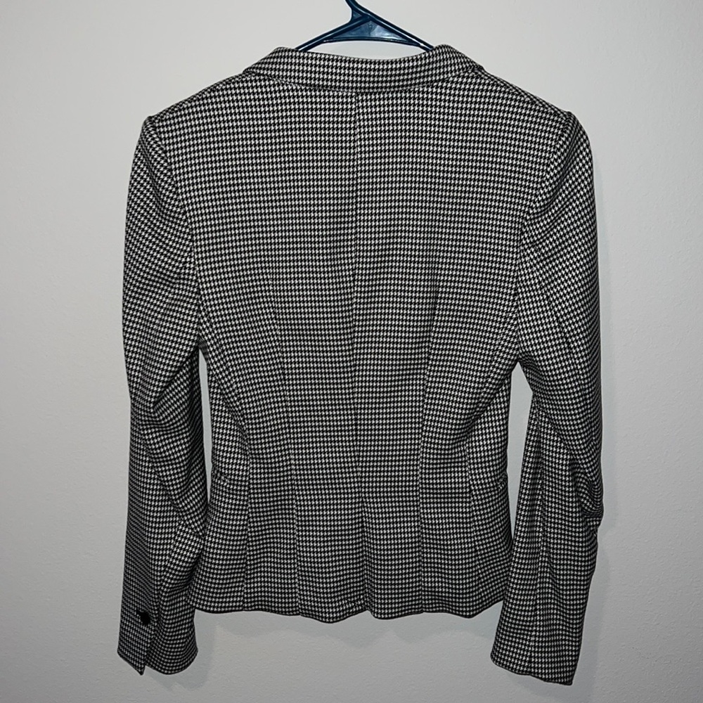 H&M houndstooth blazer - Picture 2 of 4